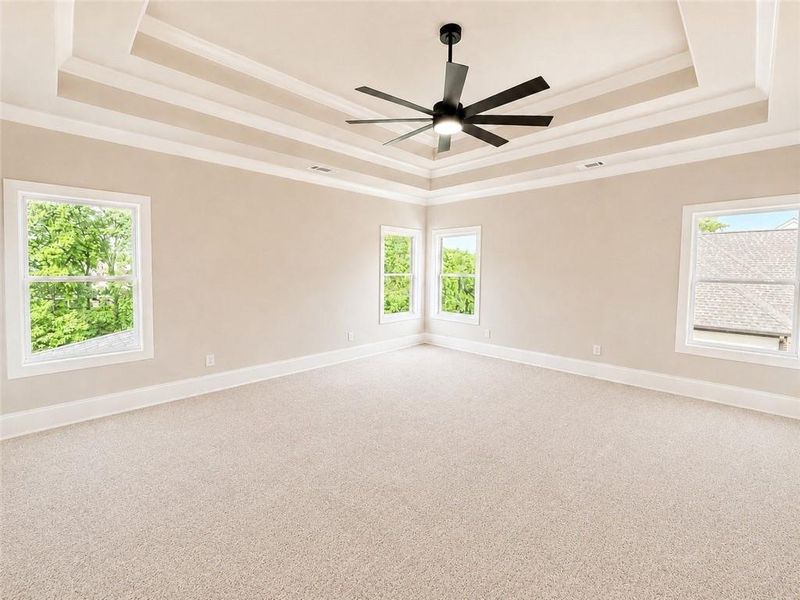 Spacious, unfurnished interior of a new home in , Jefferson (Image 47).