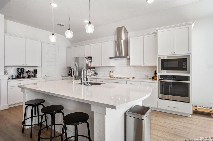 Furnished interior view inside a new home in Mesa Western, Cibolo (Image 9).