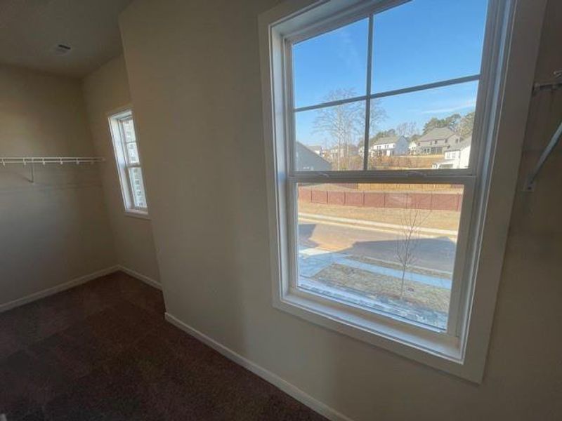 Spacious, unfurnished interior of a new home in Ponderosa Farms Estates, Gainesville (Image 31).