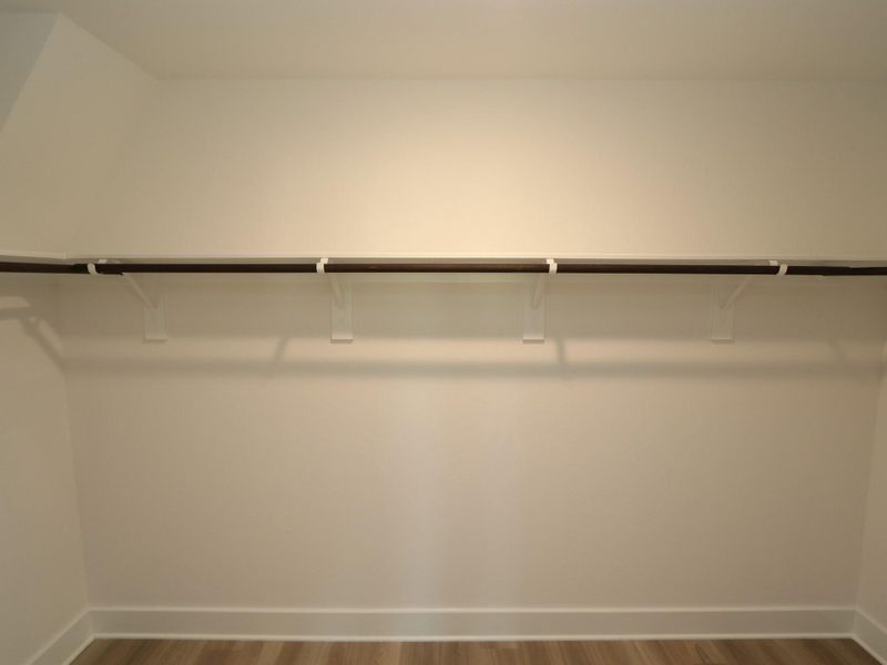 Spacious, unfurnished interior of a new home in Lago Mar, Santa Fe (Image 19). Spacious, unfurnished interior of a new home in Lago Mar, Santa Fe (Image 19).