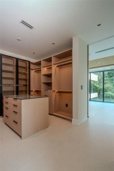 Image 49 of a home in .