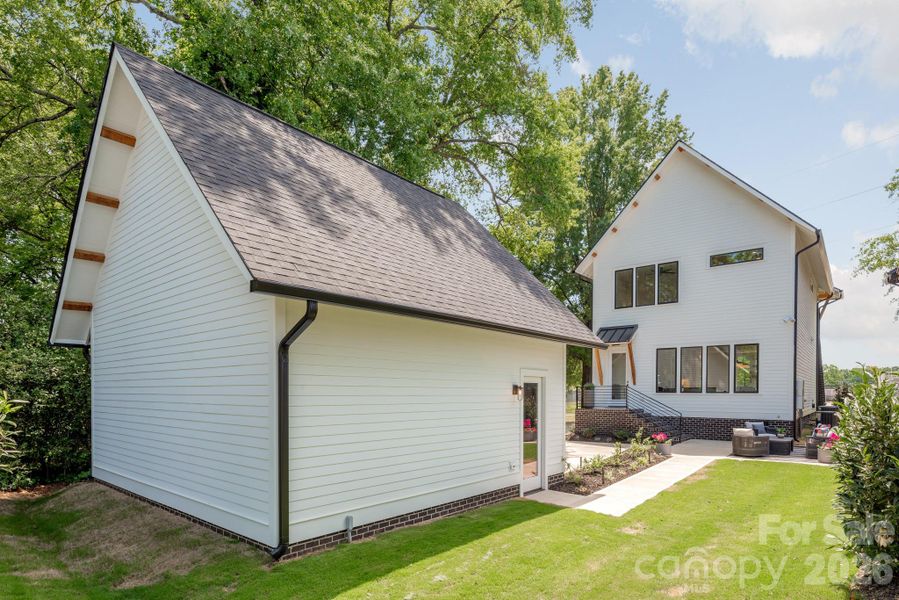 Exterior details and patio area of a home in , Charlotte (Image 4).