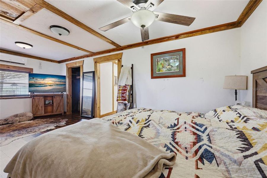 Furnished interior view inside a new home in , Bronson (Image 11).