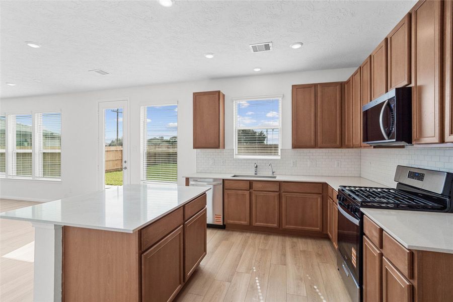 Furnished interior view inside a new home in Vida Costera, Texas City (Image 8). Furnished interior view inside a new home in Vida Costera, Texas City (Image 8).