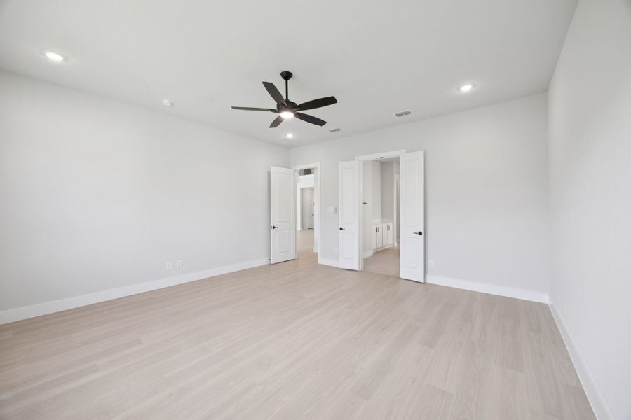 Spacious, unfurnished interior of a new home in Painted Tree Lakeside, McKinney (Image 30). Spacious, unfurnished interior of a new home in Painted Tree Lakeside, McKinney (Image 30).