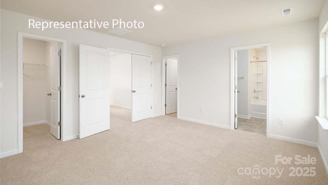 Spacious, unfurnished interior of a new home in Brinkley Ridge, Kings Mountain (Image 9).