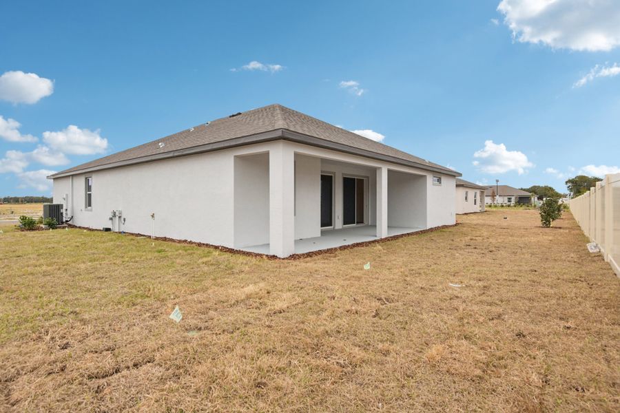 Representative exterior details of a home built from the Naples by Maronda Homes in Palm Coast, Palm Coast (Image 24).