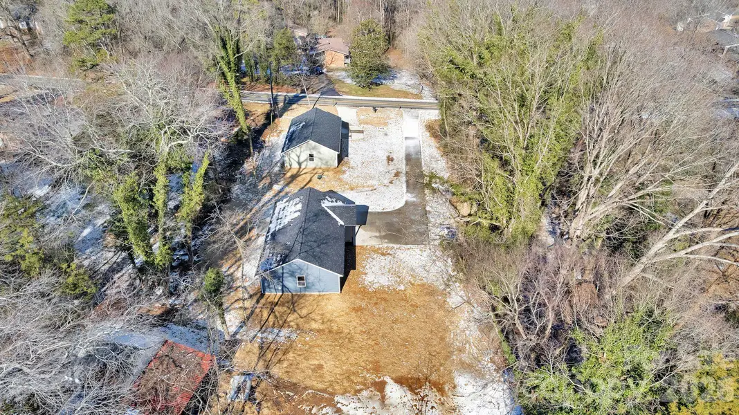 Image 27 of a home in .