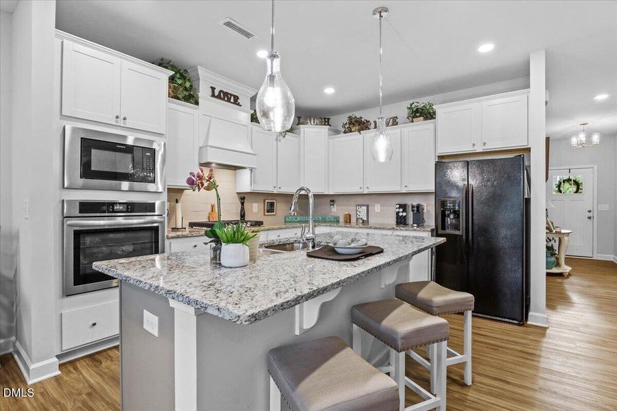 17 Village Edge Dr full kitchen