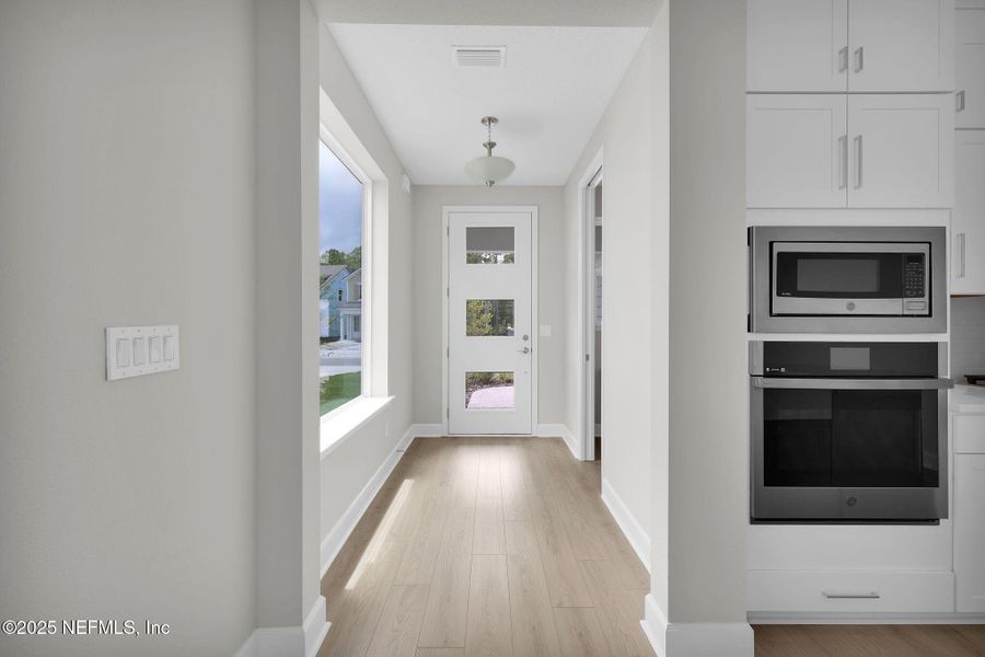 Spacious, unfurnished interior of a new home in Reflections at Nocatee, Ponte Vedra (Image 42).