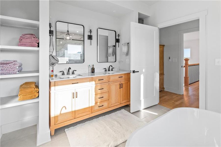 Furnished interior view inside a new home in , Clermont (Image 27). Furnished interior view inside a new home in , Clermont (Image 27).