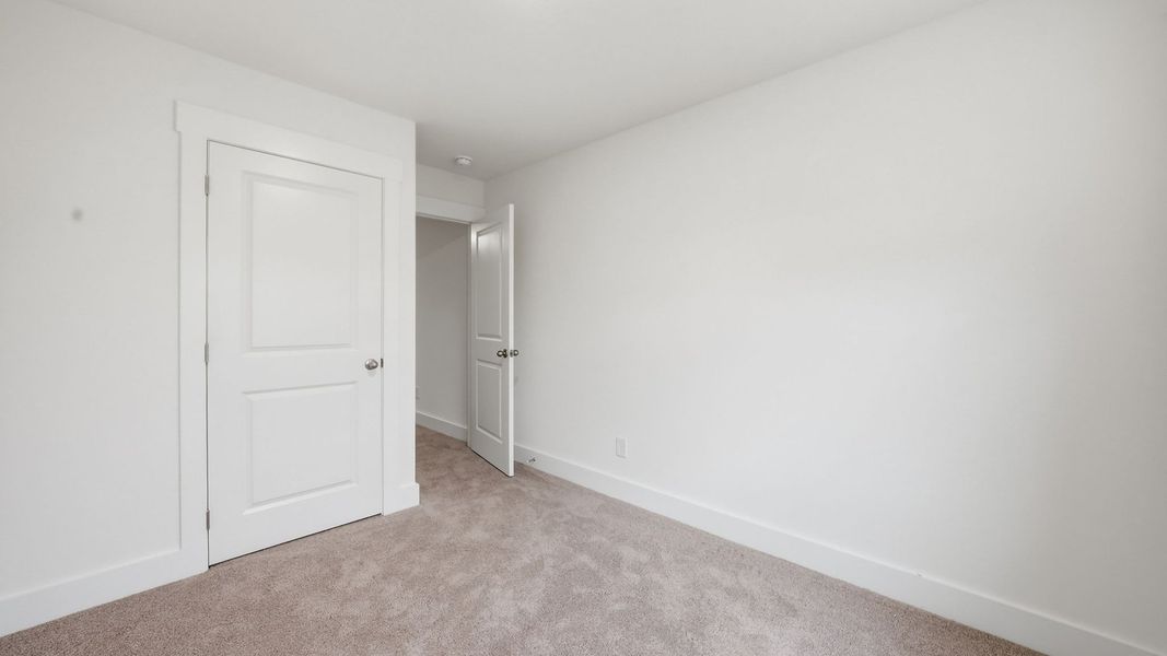 Spacious, unfurnished interior of a new home in Fieldcrest Acres Townhomes, Blountville (Image 19).