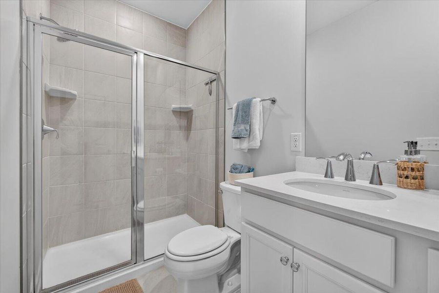 Furnished interior view inside a new home in , Hanahan (Image 25).