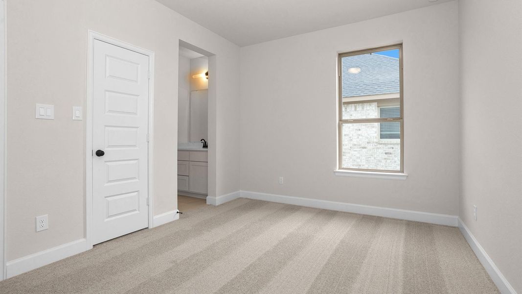 Spacious, unfurnished interior of a new home in Bridgeland, Cypress (Image 7).