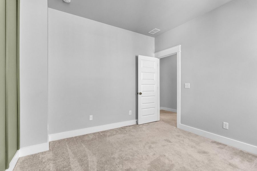 Spacious, unfurnished interior of a new home in Carnes Crossroads: Row Collection, Summerville (Image 29). Spacious, unfurnished interior of a new home in Carnes Crossroads: Row Collection, Summerville (Image 29).