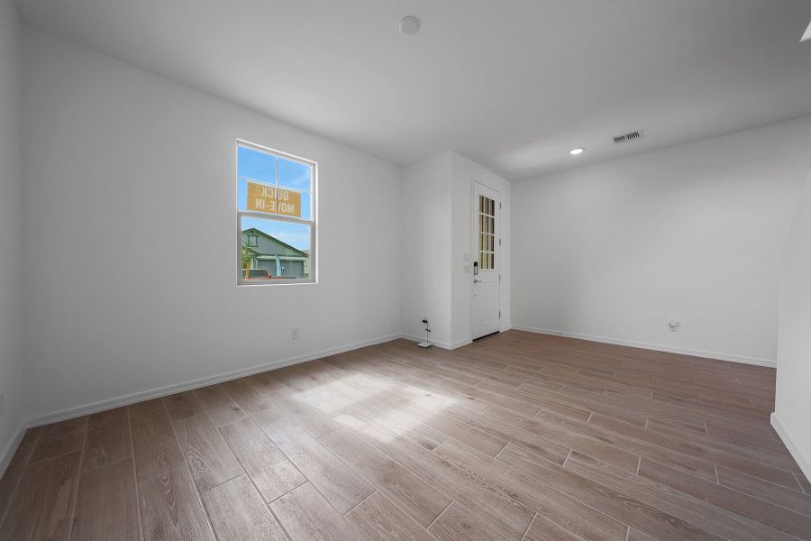 Spacious, unfurnished interior of a new home in Landmarke, San Tan Valley (Image 9). Spacious, unfurnished interior of a new home in Landmarke, San Tan Valley (Image 9).