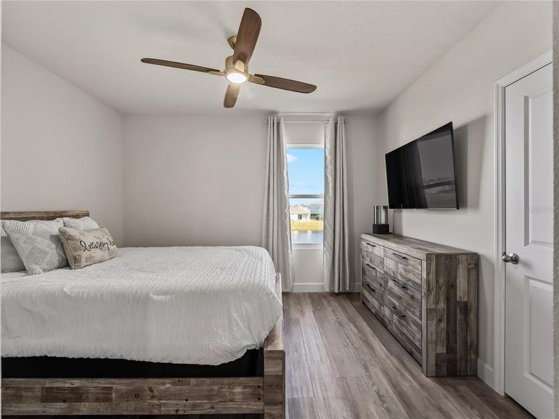 Furnished interior view inside a new home in Star Farms at Lakewood Ranch, Bradenton (Image 37).