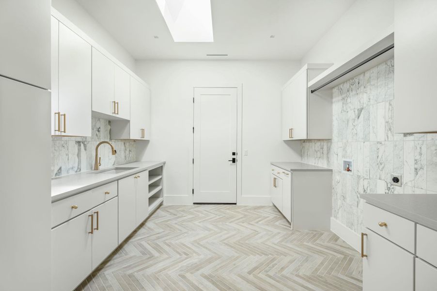 Furnished interior view inside a new home in , Austin (Image 36). Furnished interior view inside a new home in , Austin (Image 36).