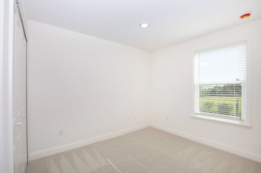 Spacious, unfurnished interior of a new home in Orchid Cove, Bokeelia (Image 7).