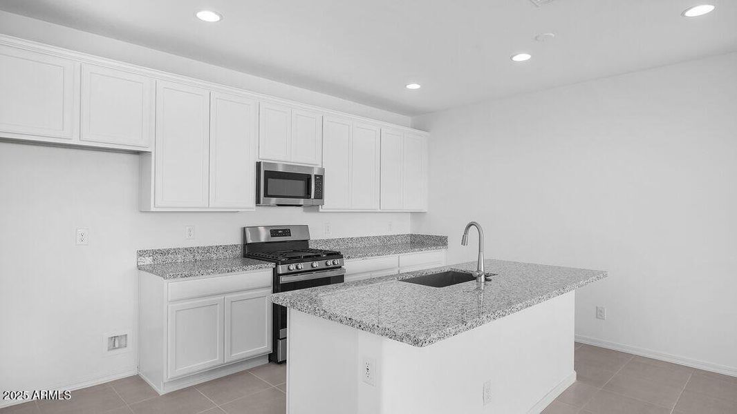 14631 W SAND HILLS Road-Ready Now! 14631 W SAND HILLS Road-Ready Now!