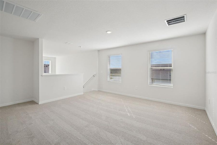 Spacious, unfurnished interior of a new home in , Lake Alfred (Image 29).