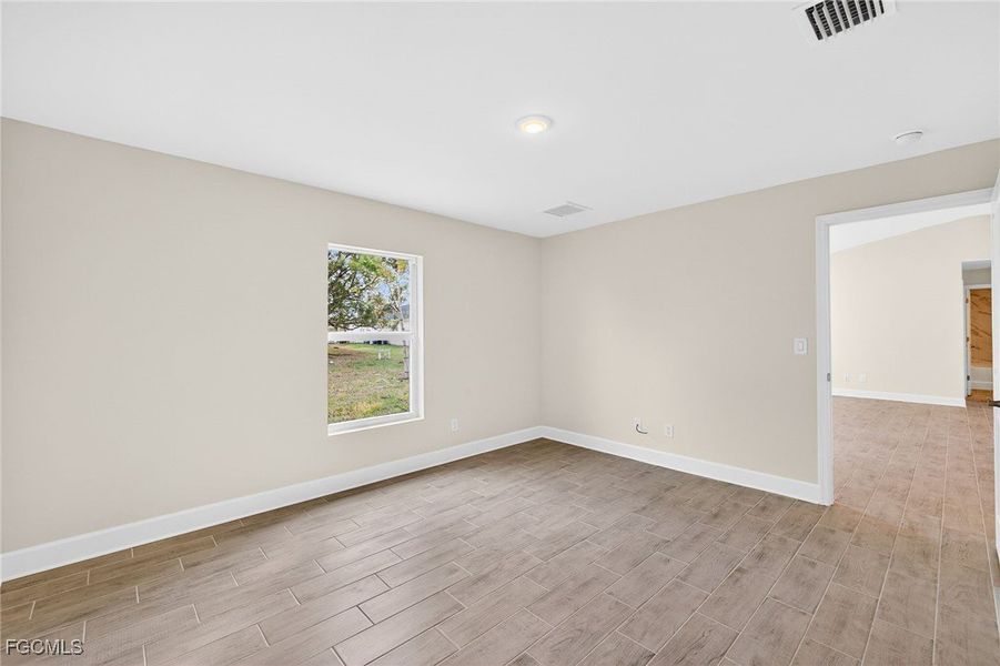 Spacious, unfurnished interior of a new home in Cape Coral, Cape Coral (Image 18). Spacious, unfurnished interior of a new home in Cape Coral, Cape Coral (Image 18).