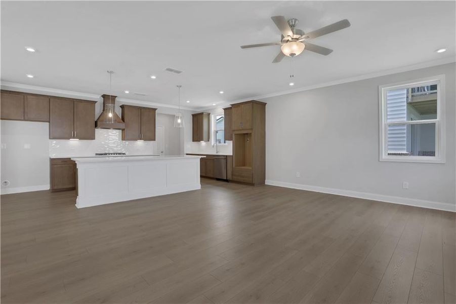 Spacious, unfurnished interior of a new home in The Paddocks at Doc Hughes, Buford (Image 40).