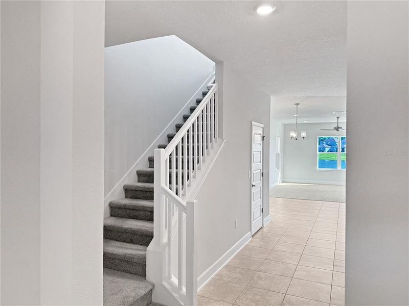 Spacious, unfurnished interior of a new home in , St. Cloud (Image 7).