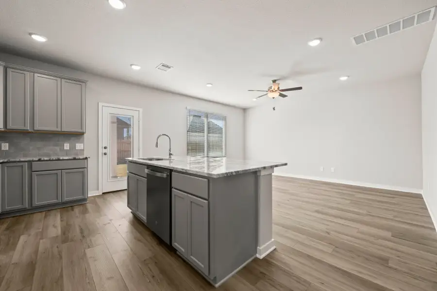 Furnished interior view inside a new home in Three Creeks, Belton (Image 5).