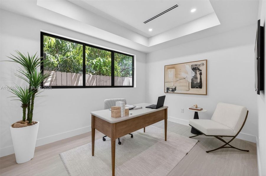 Furnished interior view inside a new home in , Fort Lauderdale (Image 59).