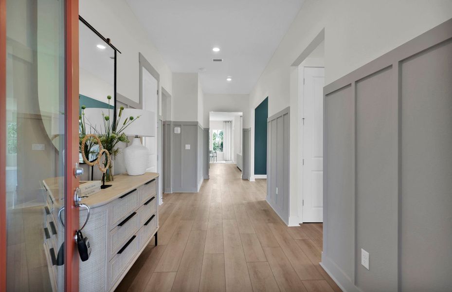 Representative furnished interior of a home built from the Renown by Del Webb in Del Webb Saint Johns, St. Johns (Image 6).