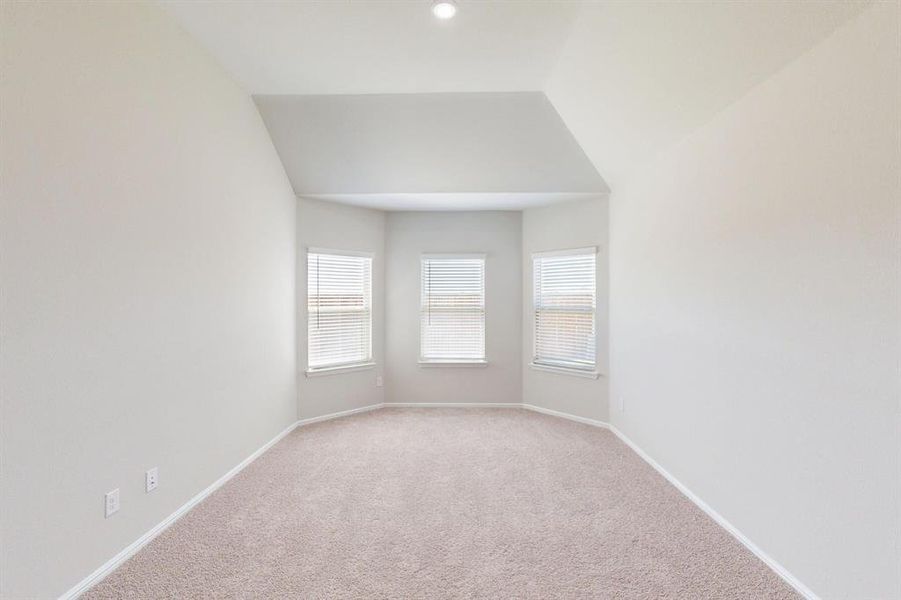 Spacious, unfurnished interior of a new home in ValleyBrooke, Mesquite (Image 9). Spacious, unfurnished interior of a new home in ValleyBrooke, Mesquite (Image 9).