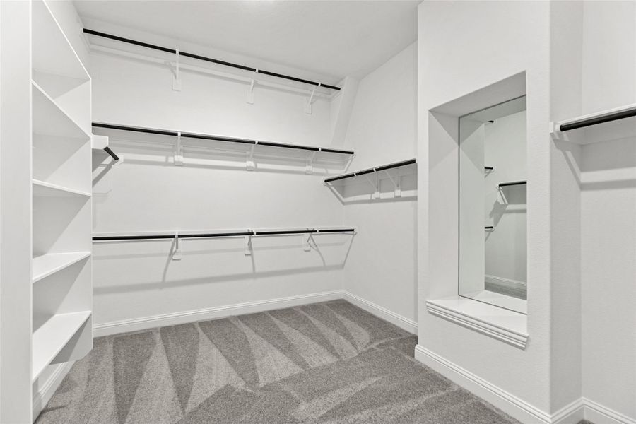 Spacious, unfurnished interior of a new home in Brookewater, Rosenberg (Image 25).