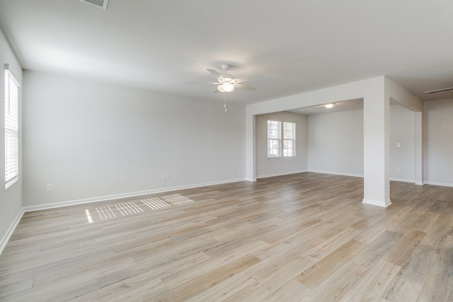 Spacious, unfurnished interior of a new home in Haynes Park, Columbia (Image 20).