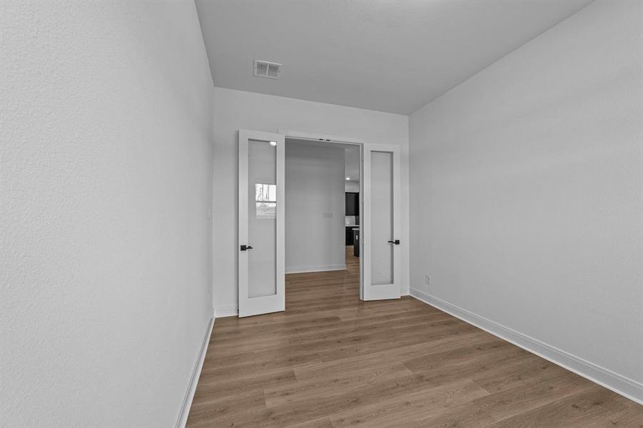 Spacious, unfurnished interior of a new home in Treeline, Justin (Image 14).