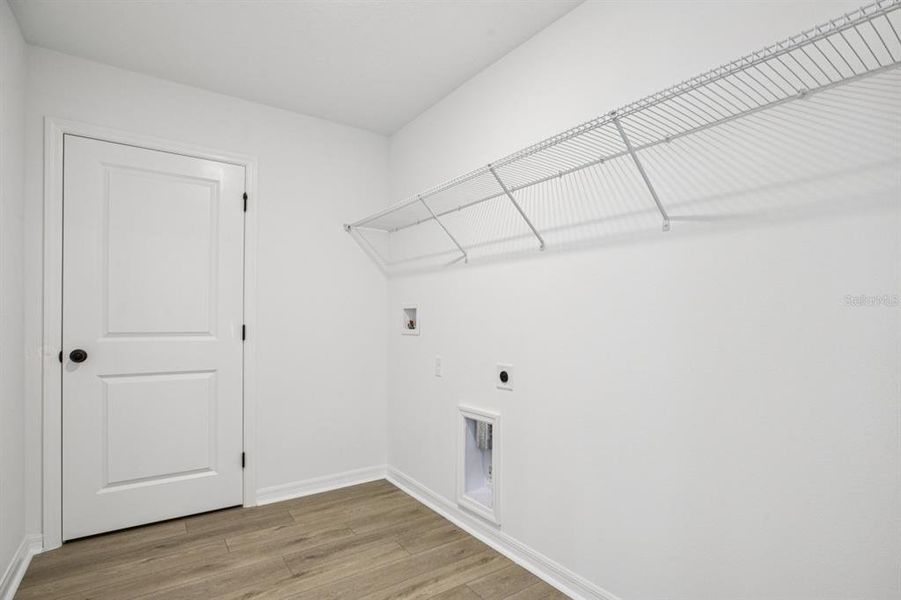 Spacious, unfurnished interior of a new home in Northlake at Ovation, Winter Garden (Image 33).