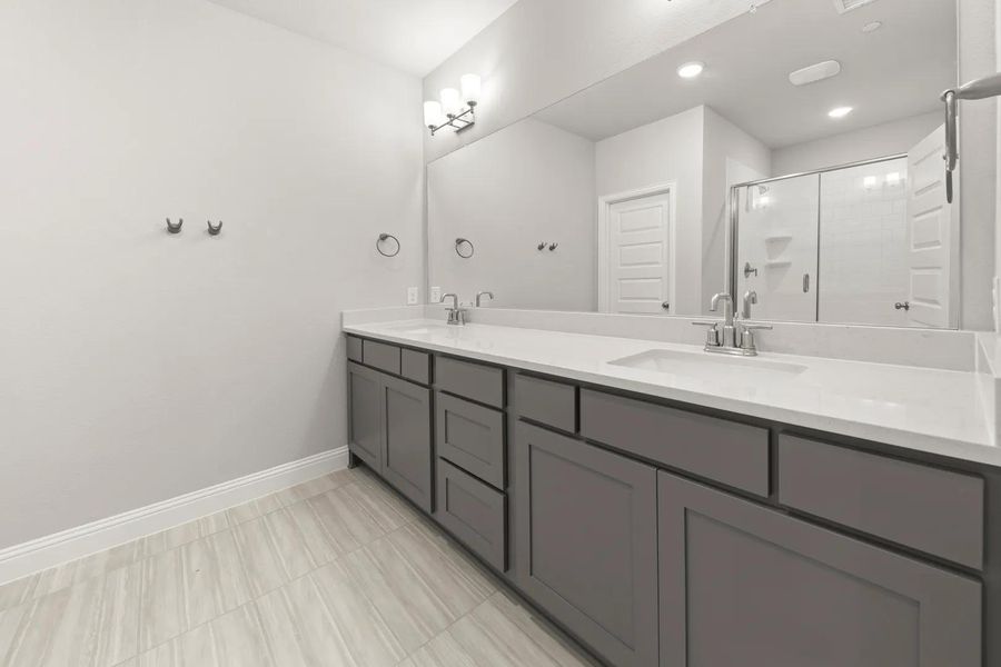 The Cyrus A Primary Suite Bathroom The Cyrus A Primary Suite Bathroom
