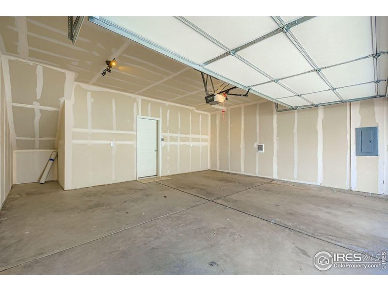 Finished, Oversized and HEATED Garage Finished, Oversized and HEATED Garage