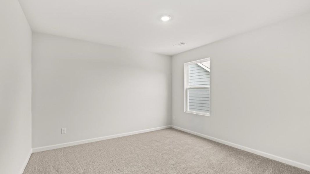 Spacious, unfurnished interior of a new home in Creekview, Atlanta (Image 34).