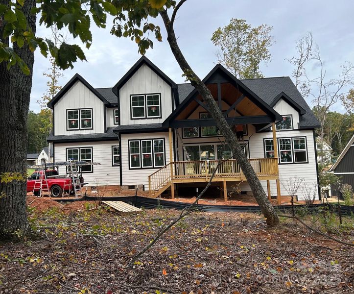 Image 10 of a home in .