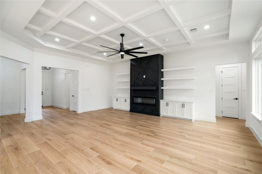 Spacious, unfurnished interior of a new home in , Crosby (Image 33).