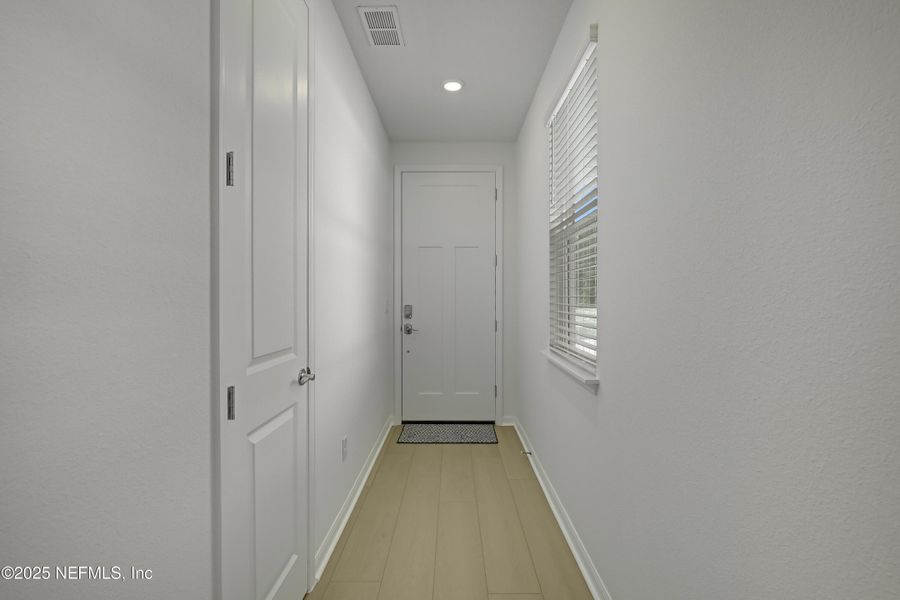 Spacious, unfurnished interior of a new home in , St. Augustine (Image 19).