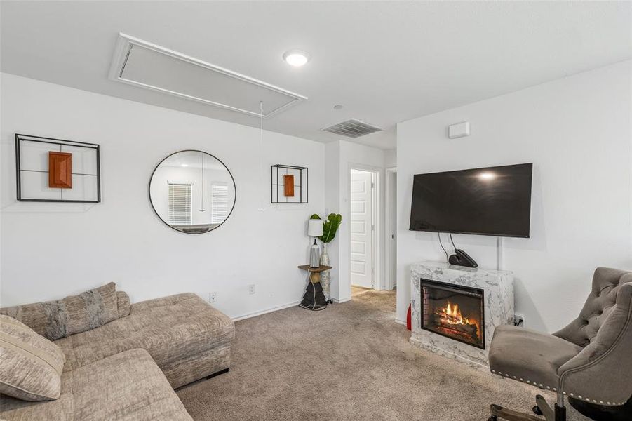 Furnished interior view inside a new home in Cloverleaf Crossing Townhomes, Mesquite (Image 17).