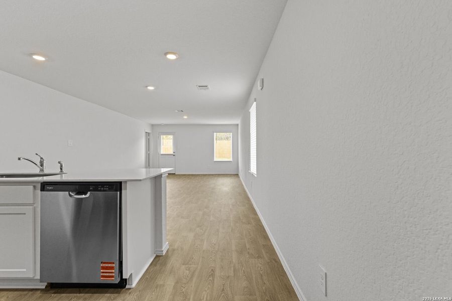 Spacious, unfurnished interior of a new home in Hickory Ridge, Elmendorf (Image 16). Spacious, unfurnished interior of a new home in Hickory Ridge, Elmendorf (Image 16).
