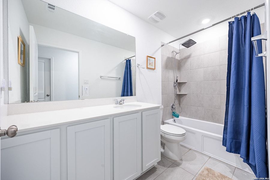 Furnished interior view inside a new home in , Georgetown (Image 15).