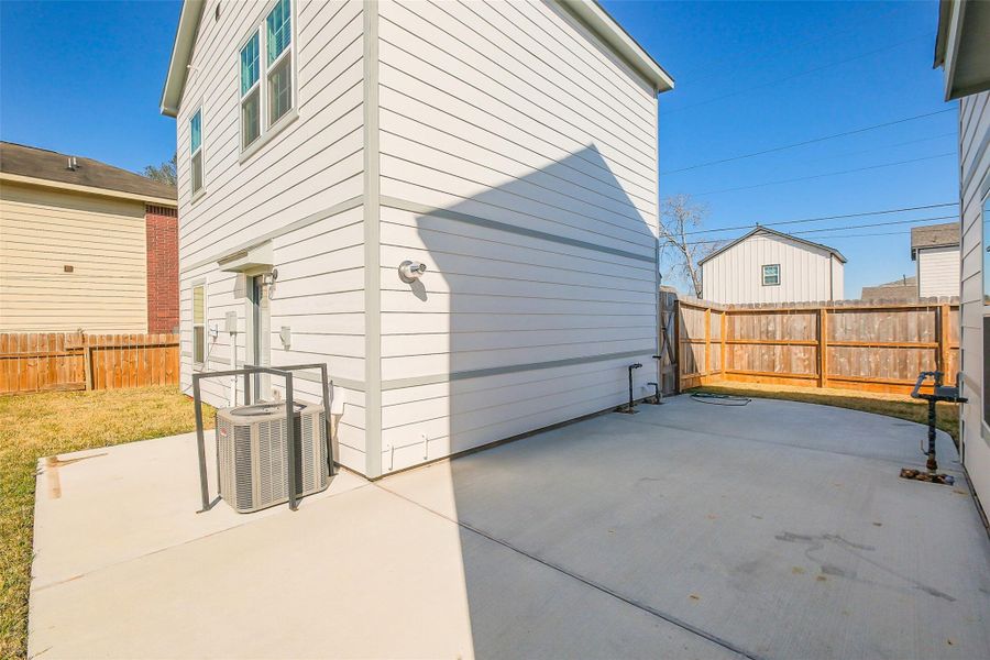 Exterior details and patio area of a home in , Houston (Image 27).