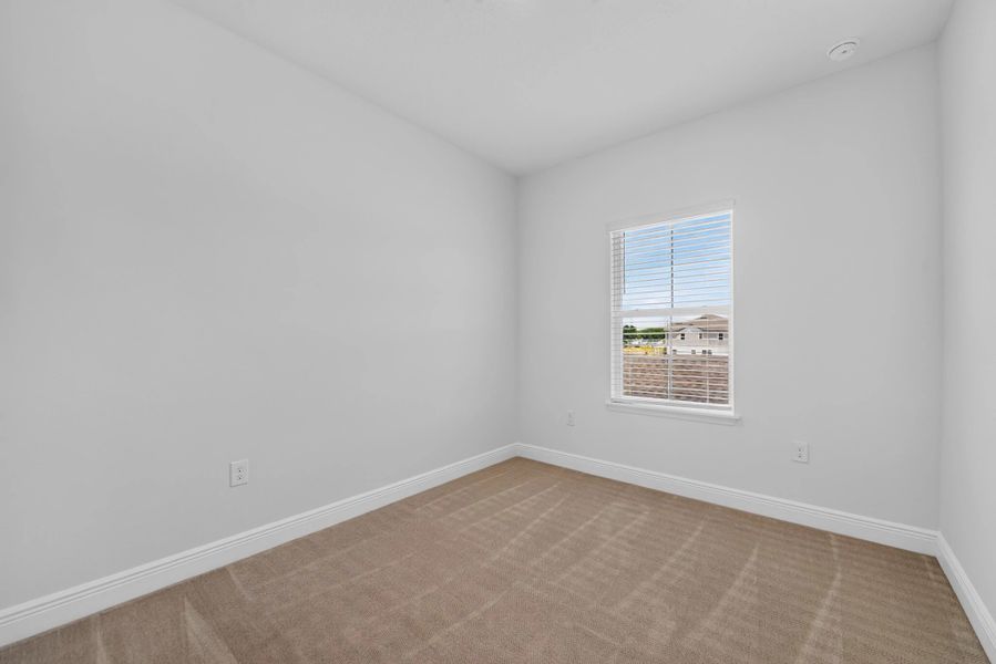 Spacious, unfurnished interior of a new home in Lake Cawood Cove, Windermere (Image 16). Spacious, unfurnished interior of a new home in Lake Cawood Cove, Windermere (Image 16).