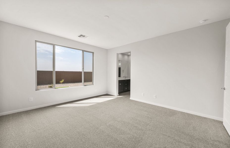 Spacious, unfurnished interior of a new home in Soleo, San Tan Valley (Image 16).