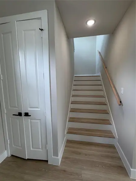 Spacious, unfurnished interior of a new home in , Spring (Image 24).