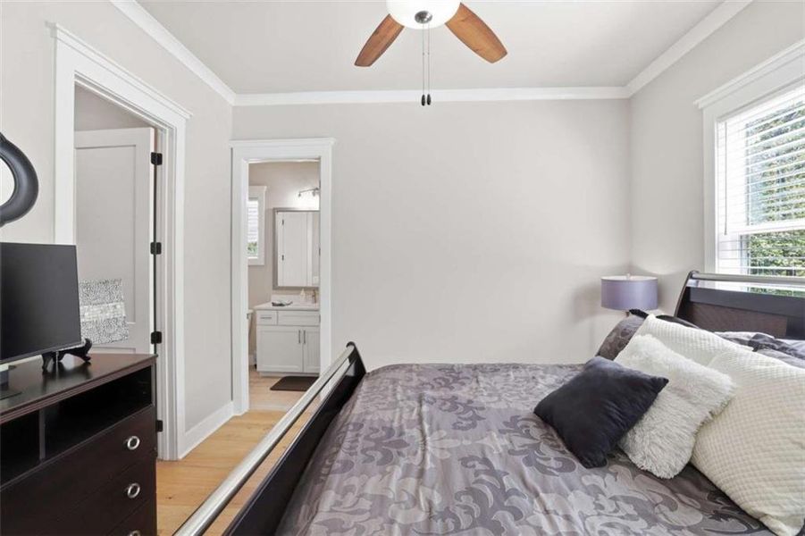 Furnished interior view inside a new home in , Clarkesville (Image 13).